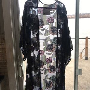 Crushed velvet floral duster
